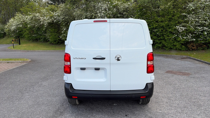 Vauxhall Vivaro L2 Diesel 2.0 Turbo D 145 Prime H1 Van - Image 11